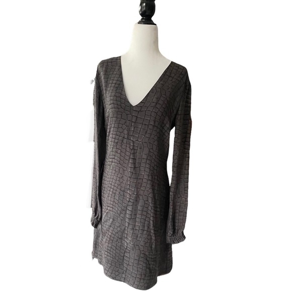 🌸3. Michael Kors dress 
Size 2 100% silk - Picture 8 of 12